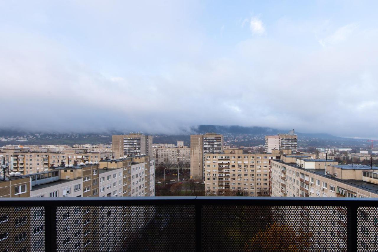 Waterfront City Apartments By Urbanrent Budapest Bagian luar foto
