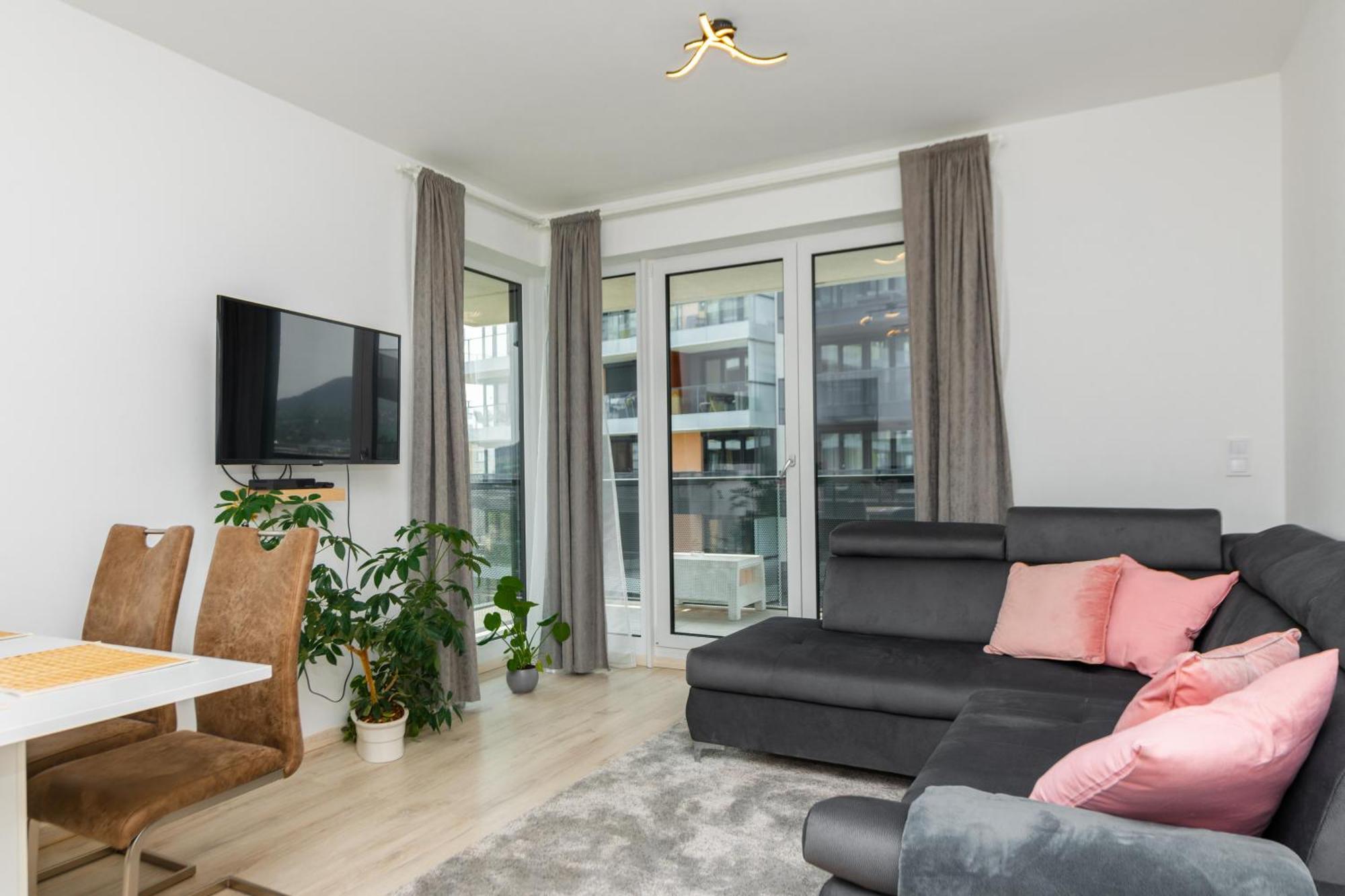Waterfront City Apartments By Urbanrent Budapest Bagian luar foto