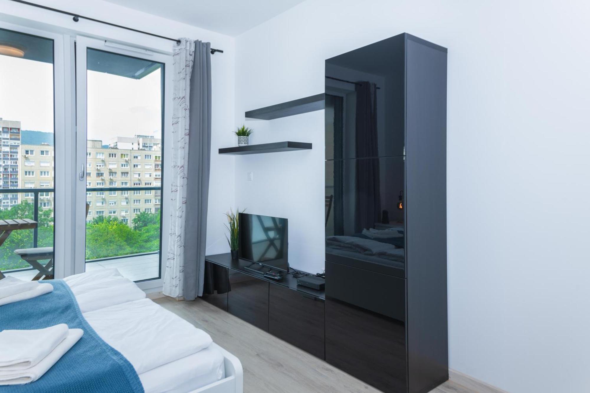 Waterfront City Apartments By Urbanrent Budapest Bagian luar foto